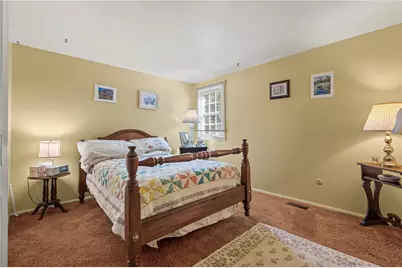 1628 Harvest Hill Dr, Pittsburgh, PA 15239 - Photo 15