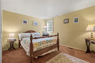 1628 Harvest Hill Dr, Pittsburgh, PA 15239 - Photo 15