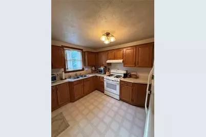 3941 New Castle Rd, Shenango Township, PA 16143 - Photo 7