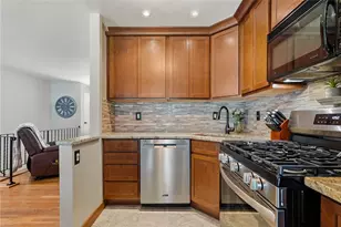 135 Gilmore Dr, Wilkins Township, PA 15235 - Photo 15