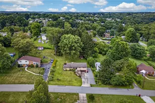 11 Ellen Dr, Robinson Twp, PA 15136 - Photo 35