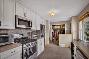 11 Ellen Dr, Robinson Twp, PA 15136 - Photo 7