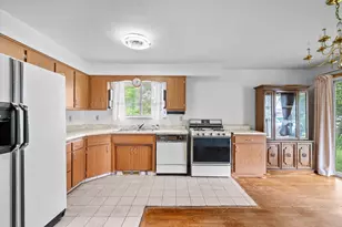 3818 Grant St, South Park, PA 15129 - Photo 9