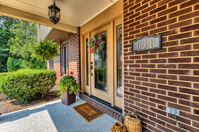 651 Buckingham Drive, Hempfield Township, PA 15601 - Photo 5