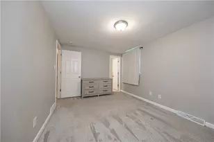 419 Old Hickory Dr, Pittsburgh, PA 15235 - Photo 11