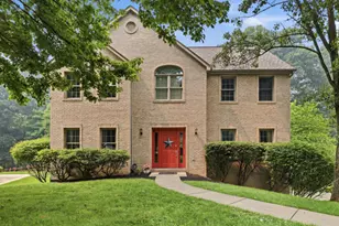 807 Wyngold Dr, Pittsburgh, PA 15237 - Photo 1
