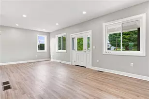1076 Chapel Rd, Center Township, PA 15061 - Photo 13