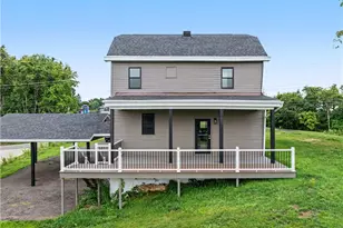 1076 Chapel Rd, Center Township, PA 15061 - Photo 5