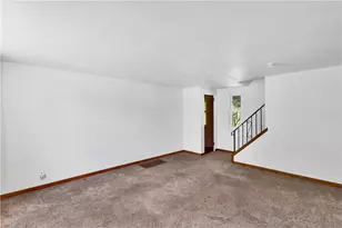 890 Stevendale Dr, Wilkins Township, PA 15221 - Photo 7