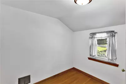 890 Stevendale Dr, Wilkins Township, PA 15221 - Photo 25