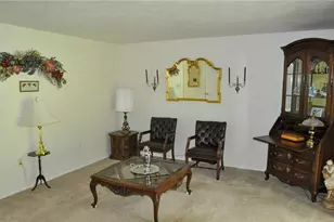 953 Academy Heights Dr, Hempfield Township, PA 15601 - Photo 9