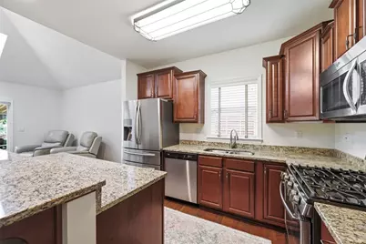 401 River Glen Dr, Economy, PA 15005 - Photo 5