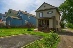 409 E Reynolds St, New Castle, PA 16101 - Photo 3