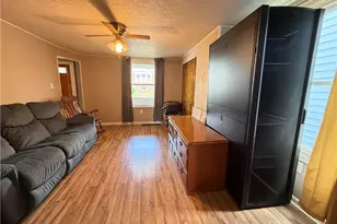 1612 Broad St, South Greensburg Boro, PA 15601 - Photo 9