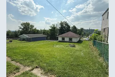 1612 Broad St, South Greensburg Boro, PA 15601 - Photo 25