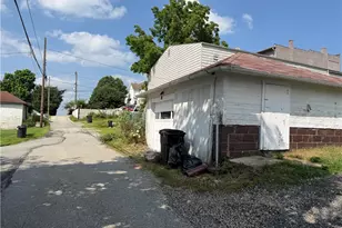 1612 Broad St, South Greensburg Boro, PA 15601 - Photo 21