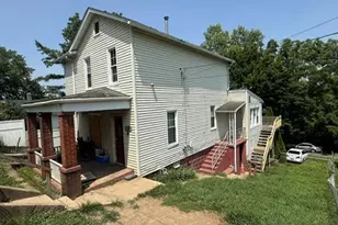 1102 Oakland Ave, Charleroi Boro, PA 15022 - Photo 3