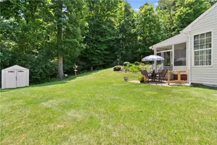 142 Bradford Square Dr, Trafford, PA 15085 - Photo 33
