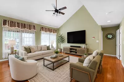 142 Bradford Square Dr, Trafford, PA 15085 - Photo 11