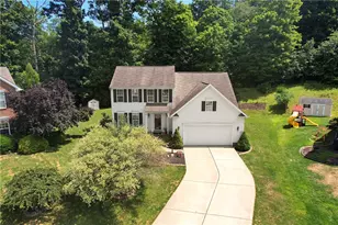 142 Bradford Square Dr, Trafford, PA 15085 - Photo 35
