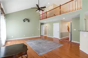142 Bradford Square Dr, Trafford, PA 15085 - Photo 13