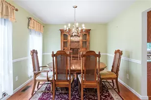 142 Bradford Square Dr, Trafford, PA 15085 - Photo 5