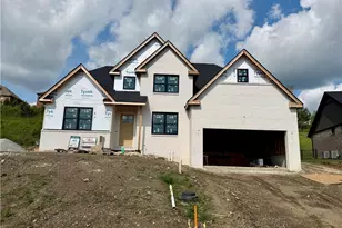 1061 Skyline Dr, Cecil, PA 15317 - Photo 1
