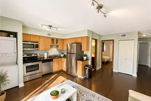 3222 Kennett Sq, Pittsburgh, PA 15213 - Photo 3