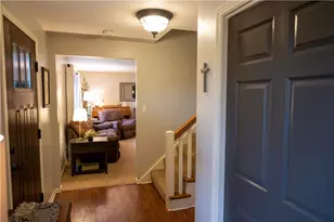 243 Oak Entrance Dr, Jefferson Hills, PA 15025 - Photo 5