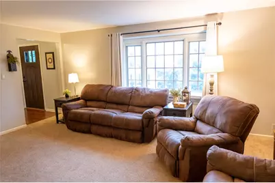 243 Oak Entrance Dr, Jefferson Hills, PA 15025 - Photo 7