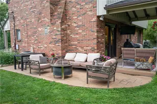243 Oak Entrance Dr, Jefferson Hills, PA 15025 - Photo 3