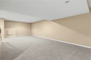 924 Park Plaza, Pine Township, PA 15090 - Photo 27