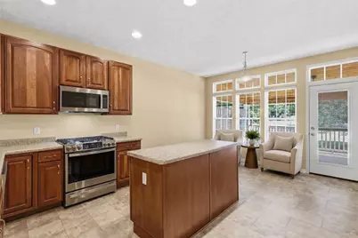 924 Park Plaza, Pine Township, PA 15090 - Photo 9