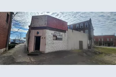 88 W State St, Sharon, PA 16146 - Photo 25