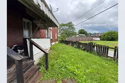6 Center St, Harrison Township, PA 15065 - Photo 3