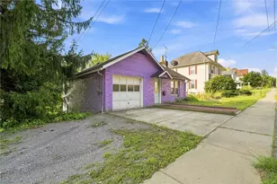 323 New Castle St, Slippery Rock, PA 16057 - Photo 3