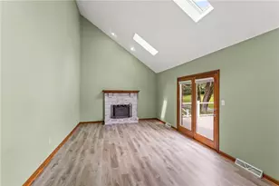 5517 Saddlebrook Dr, Bethel Park, PA 15102 - Photo 17