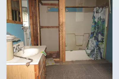 1025 Pike Run Drive, California, PA 15423 - Photo 17
