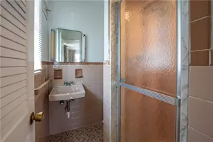 320 W 1st Ave, Latrobe, PA 15650 - Photo 17
