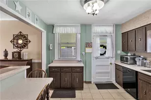182 Main St, New Eagle, PA 15067 - Photo 15