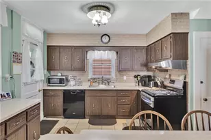 182 Main St, New Eagle, PA 15067 - Photo 13