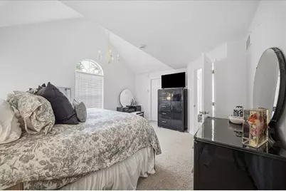 2631 Hunters Point Dr, Pittsburgh, PA 15090 - Photo 21
