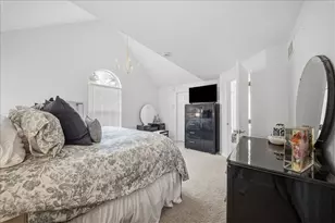 2631 Hunters Point Dr, Pittsburgh, PA 15090 - Photo 21