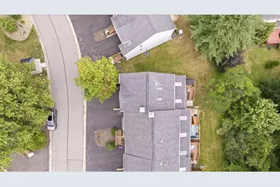 2631 Hunters Point Dr, Pittsburgh, PA 15090 - Photo 35