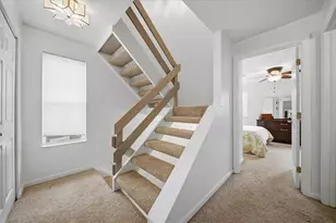 2631 Hunters Point Dr, Pittsburgh, PA 15090 - Photo 15