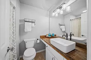 2631 Hunters Point Dr, Pittsburgh, PA 15090 - Photo 23