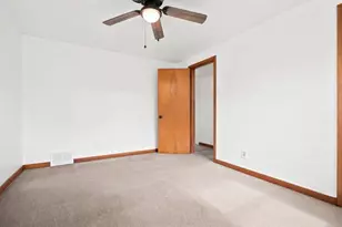 1376 Peterson Dr, Jefferson Hills, PA 15025 - Photo 19