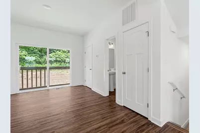 1237 Bedford Road #2083B, North Huntingdon, PA 15642 - Photo 9