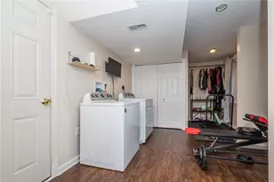 1042 Bayberry Dr, North Strabane, PA 15317 - Photo 15