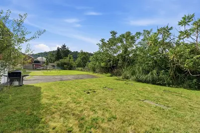 125 White Oak Dr, White Oak, PA 15131 - Photo 35